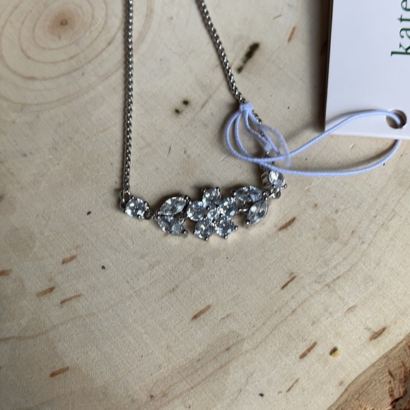 NWT KATE SPADE SILVER “GLEAMING GARDENIA” BRACELET - Picture 4 of 5